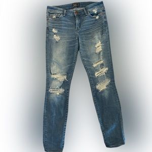 ABERCROMBIE & FITCH HARPER SUPER SKINNY DISTRESSED MEDIUM WASH JEANS 27/4